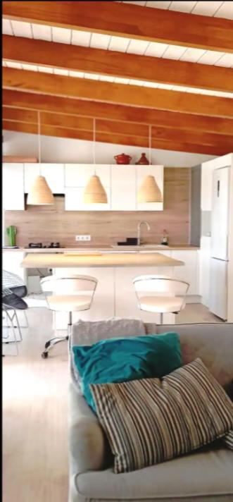 Beautiful Chalet With Wifi And Free Parking Arona  Kültér fotó