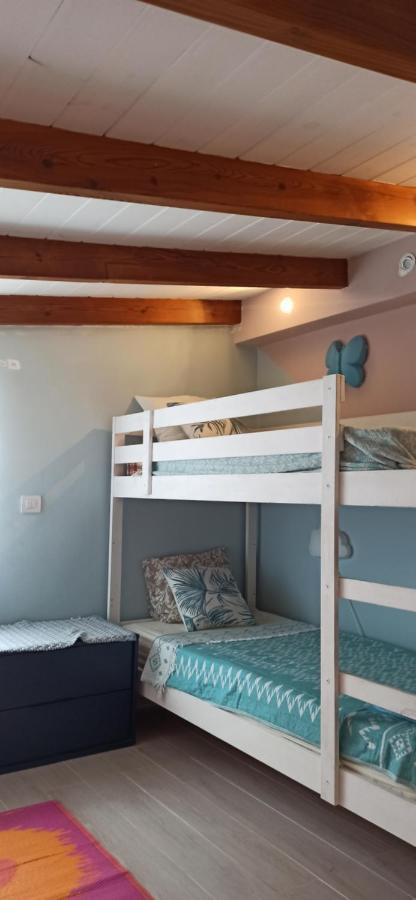 Beautiful Chalet With Wifi And Free Parking Arona  Kültér fotó