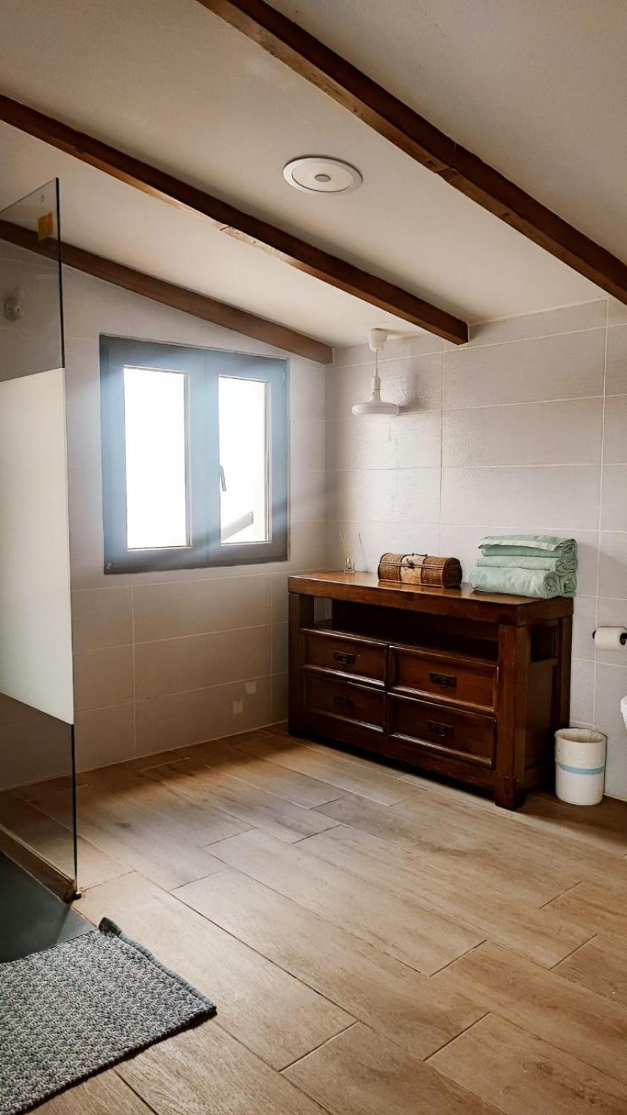 Beautiful Chalet With Wifi And Free Parking Arona  Kültér fotó